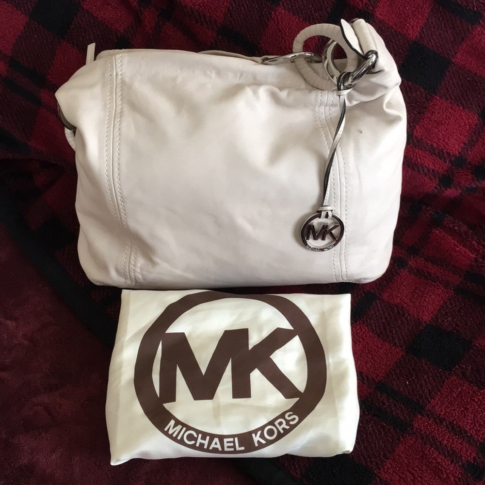 MICHAEL KORS HOBO